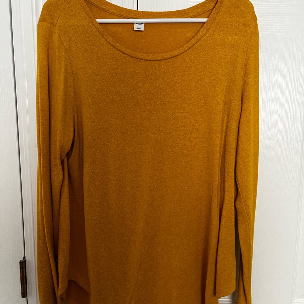 Old Navy Mustard Long Sleeve Women's Top